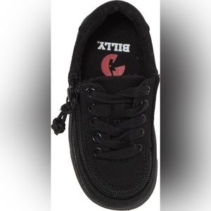 BNIB Billy Classic Lace Low Top Sneaker